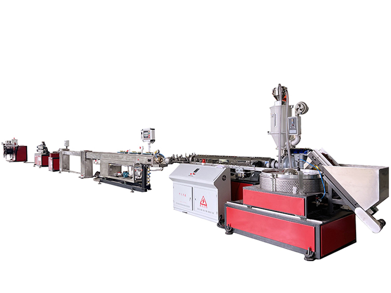 內(nà)鑲圓柱滴灌管生(shēng)產線